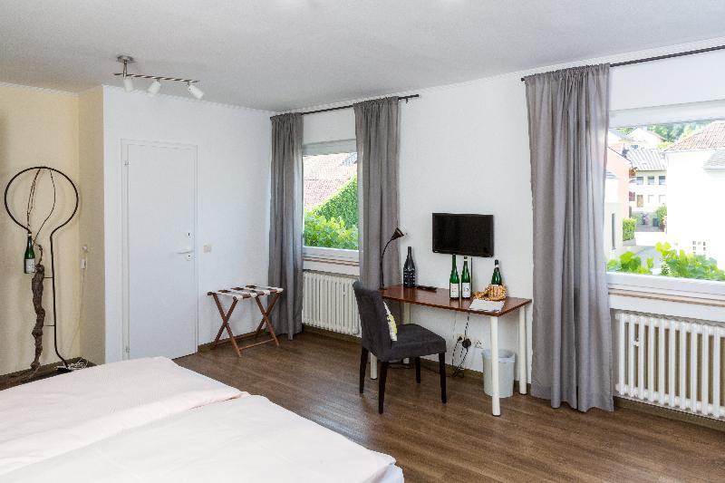 Weinhotel Ayler Kupp Exterior photo